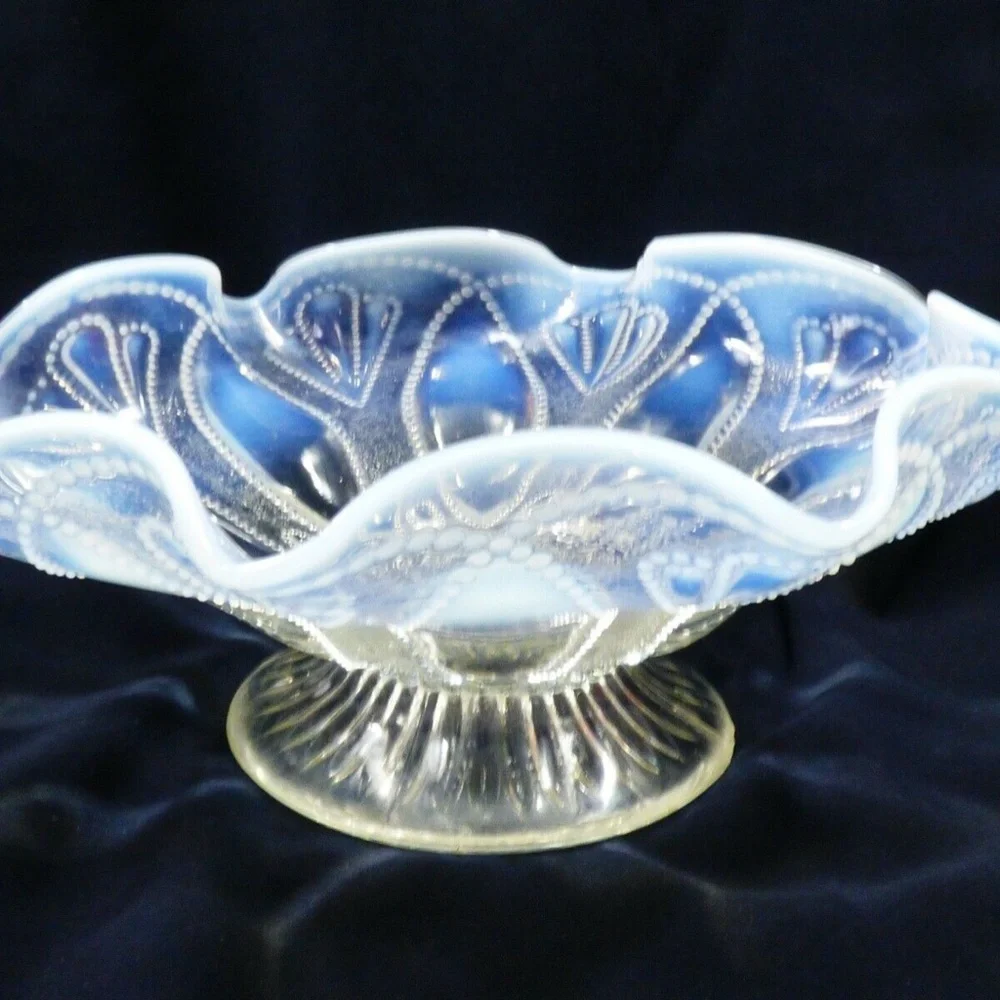 VTG White Opalescent Moonstone Glass Ruffled Rim footed Pedestal Candy Dish Bowl - Picture 4 of 8